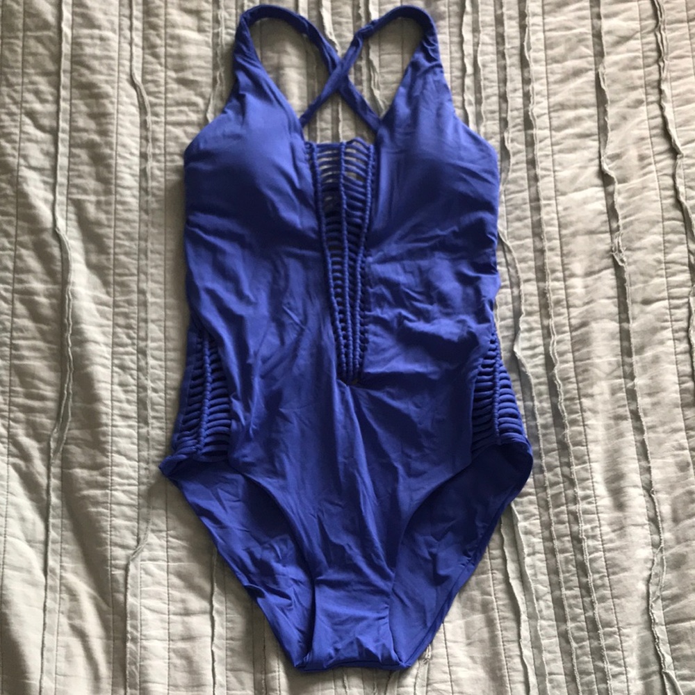 Rebecca Virtue! One Piece Cut-Out Low Back Adjustable Tie Back Blue Bathing Suit